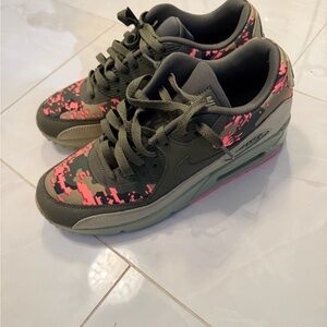 Nike Olive Green / Neon Camo Sneakers